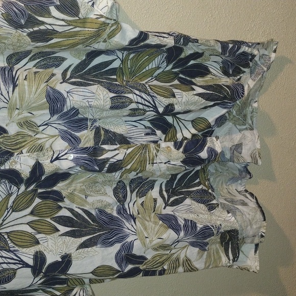 Tahari Womens XL 100% Linen Shirt Short Sleeve Button Up Palm Leaf Print Top - Picture 3 of 6